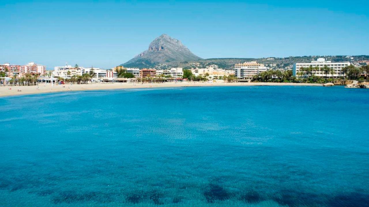 Villa Margarita - A Tranquil Oasis With Large Private Pool Jávea Екстериор снимка